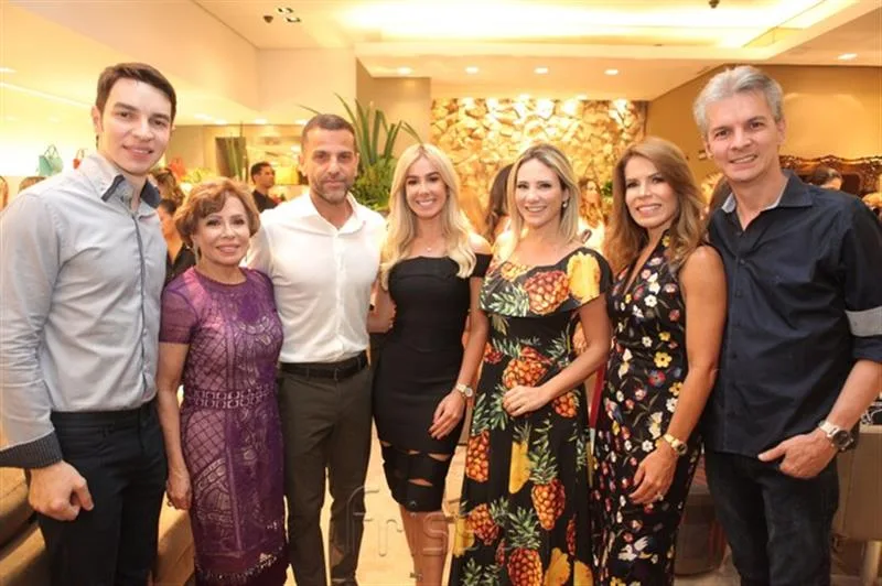 André, Tane Albuquerque, Alexandre Birman, Priscila Silva, Gaida Dias, Maira Silva e Claudio Brito