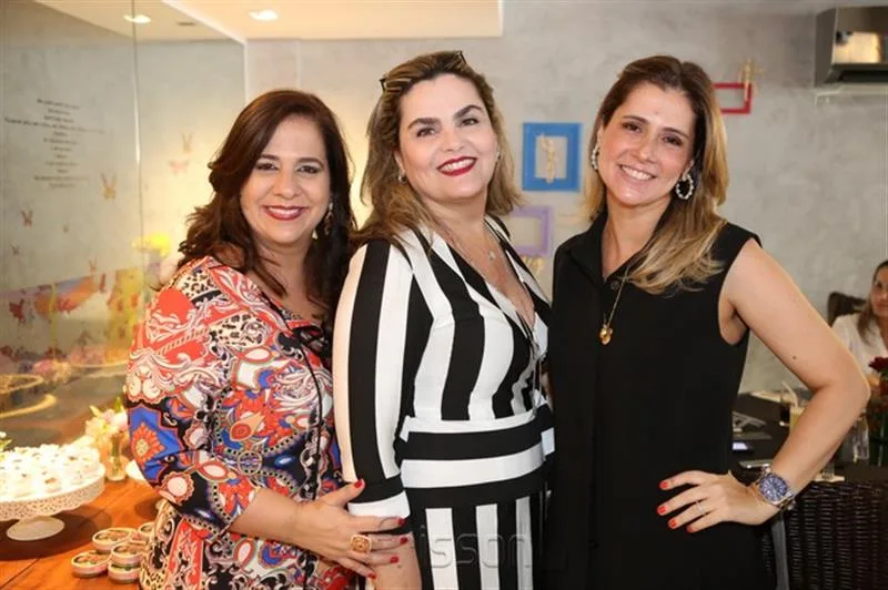 Martinha Assunção, Vânia Viana e Gabriella Ary