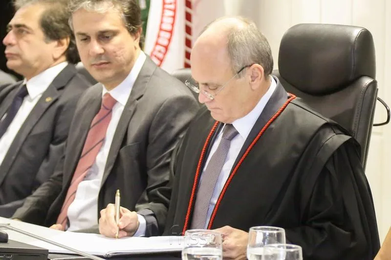 Assinatura do Termo de Posse