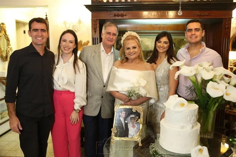 Arthur Filho, Mariana Furlani, Arthur, Excelsa Costa Lima, Taina Lima e Gustavo Costa Lima