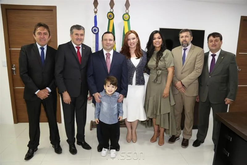 Adail Junior, Antonio Henrique, Igor, Aline, Victor Barroso, Priscila Costa, Élcio Batista e Benigno Junior