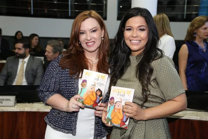 Aline Barroso e Priscila Costa