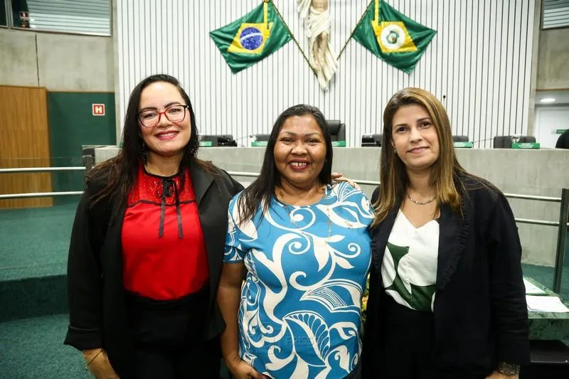 Cristiane, Eva Matias e Milena Vidal