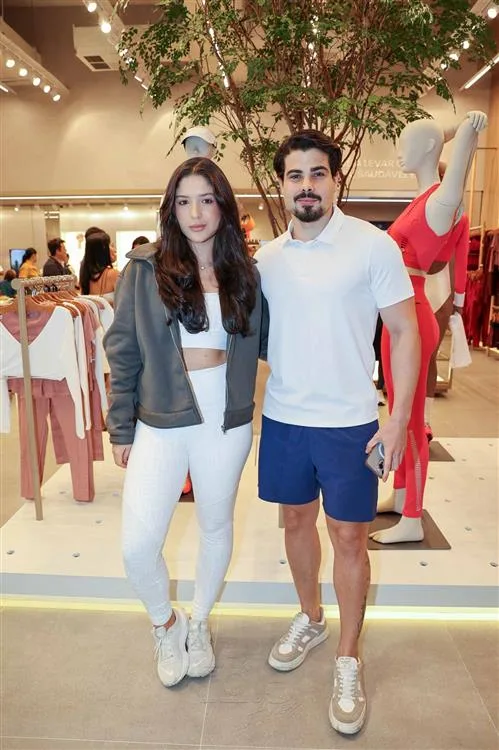 Amanda Gurgel e Cauê Colaço