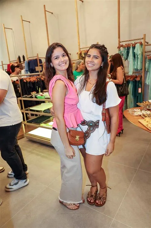 Ana Luisa Silveira e Maria Clara Vasconcelos