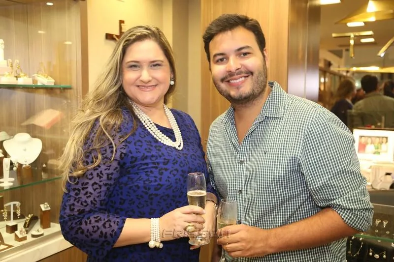 Dinalva Queiroz e Vinícius Machado