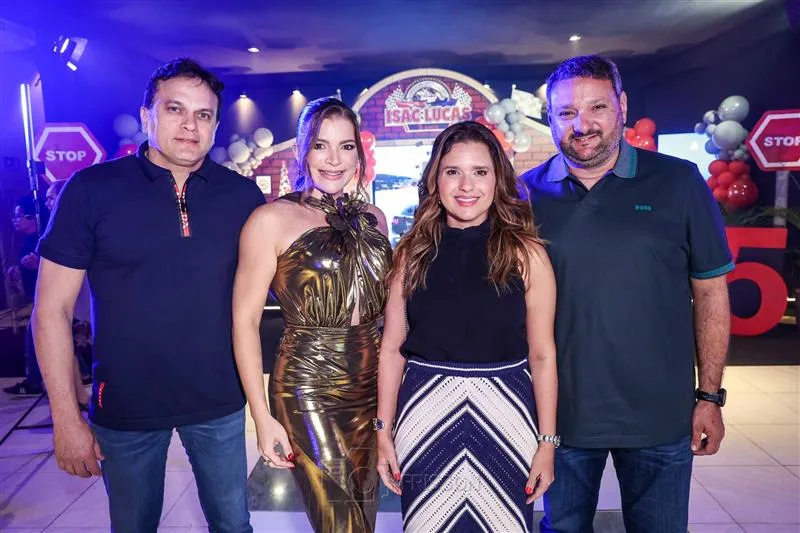 Adriano Barbosa, Kamila Monteiro, Renata e Patriolino Dias