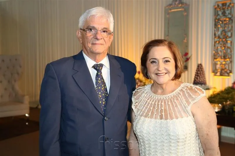 Assis e Meiriane Machado