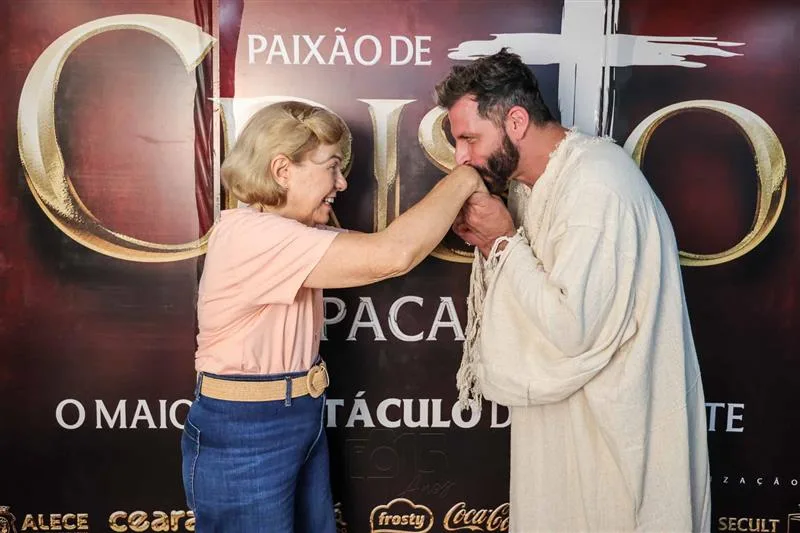 Glaucia Gondim e Henri Castelli