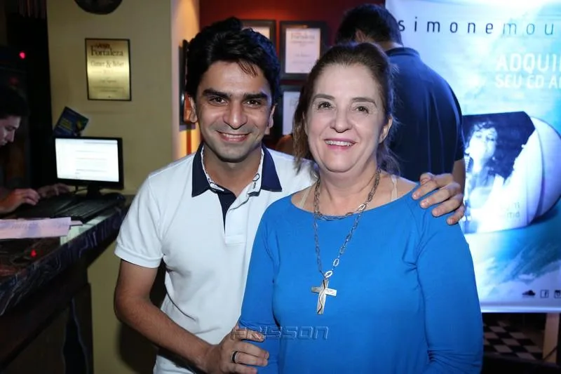 Iratuã Freitas e Solange Palhano