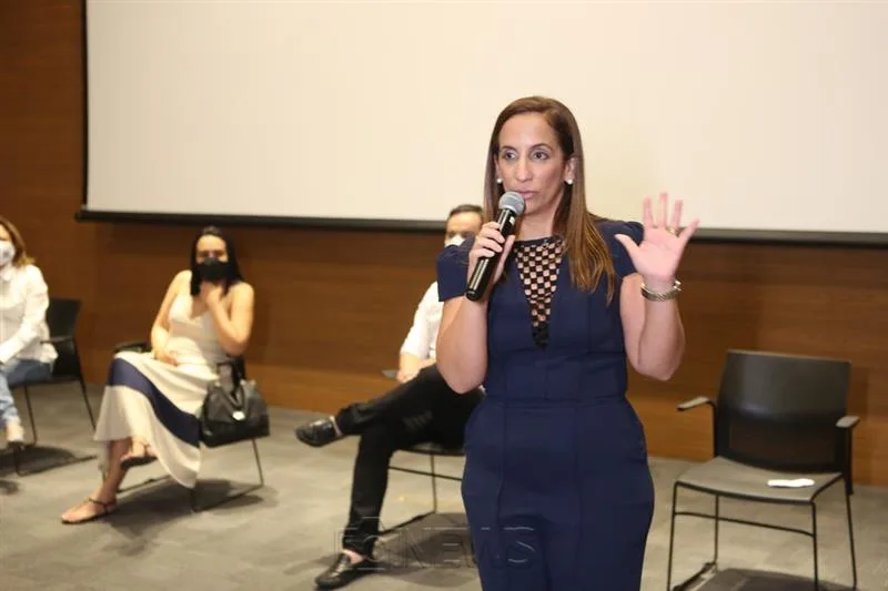 Kamila Cardoso