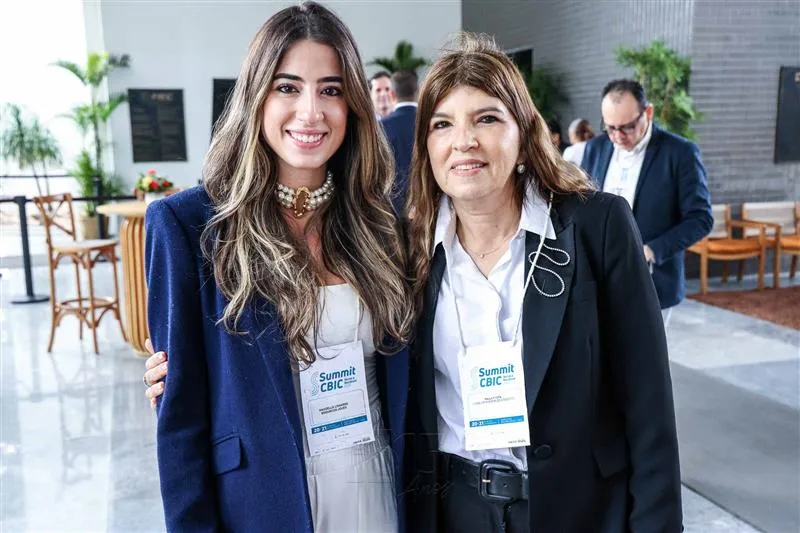 Manoella Linhares e Paula Frota