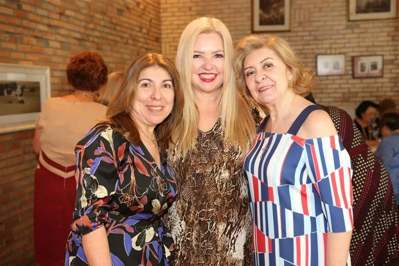 Carmem Barreto, Danielle Arruda e Marias das Graças Alencar