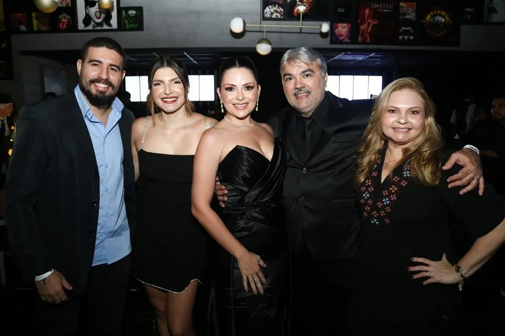 15 Anos de Maria Carolina Alves