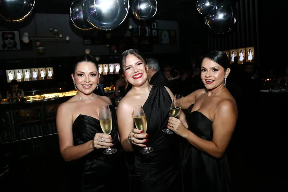 15 Anos de Maria Carolina Alves