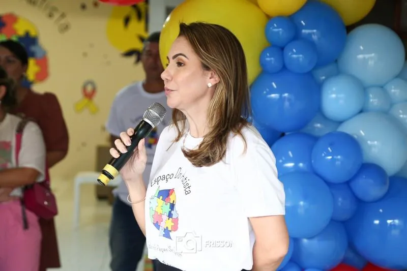Adriana Queiroz