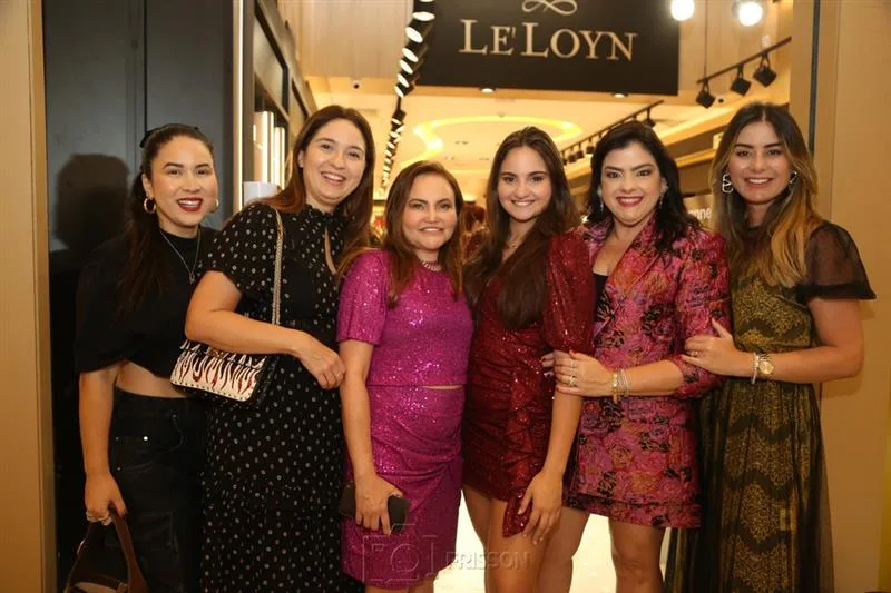 Carol Yamazaki, Marcella Camurça, Eloína, Yasmin Maciel, Viviane Almada e Mariana Pimenta
