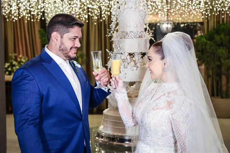 Brinde Felipe Cabral e Luiza Helena Gazzineo
