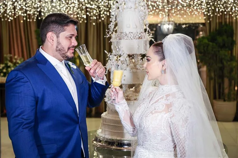 Brinde Felipe Cabral e Luiza Helena Gazzineo