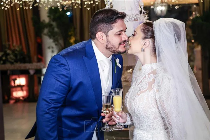 Brinde Felipe Cabral e Luiza Helena Gazzineo
