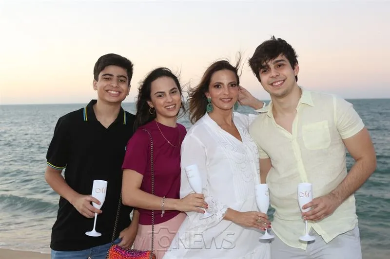 Alexandre, Bianca, Michelle Aragão e Álvaro Rolim