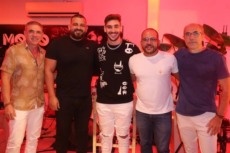 D&E Music e SA Solange Almeida