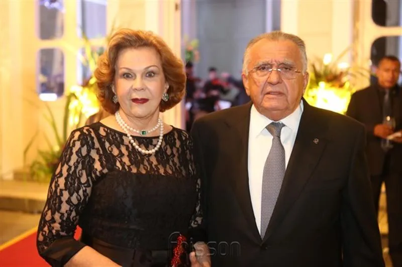 Auxiliadora e João Carlos Paes Mendonça