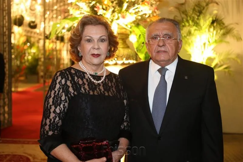 Auxiliadora e João Carlos Paes Mendonça