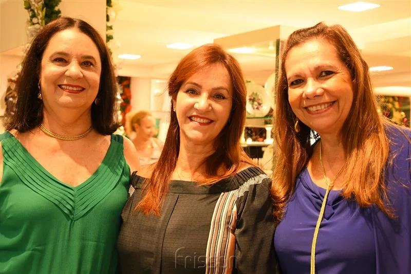 Branca de Castro, Nádya Cabral e Rose Batista