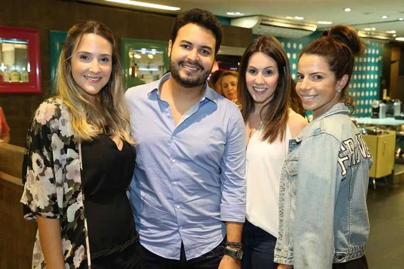 Camila Costa Lima, Vinícius Machado, Natalia Brasil e Lina Franck