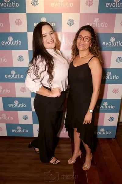 Ana Carla Rosas e Renata Leite