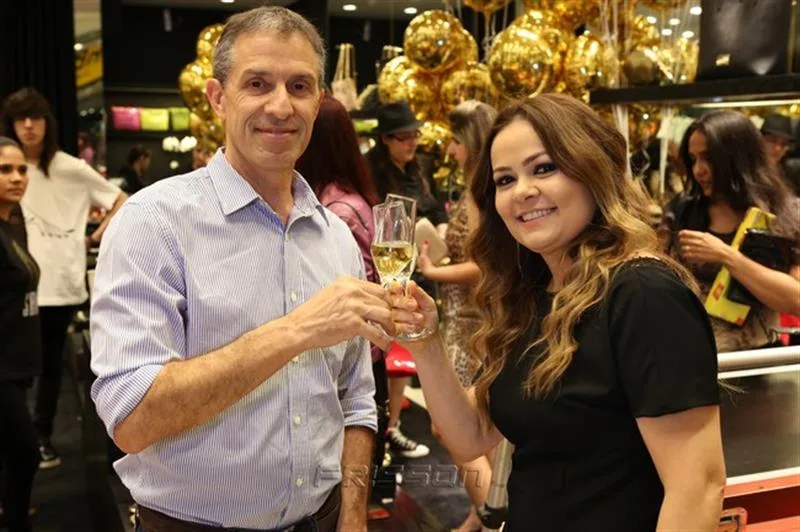 Vitor Costa e Luciana Dias