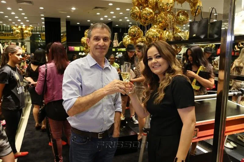 Vitor Costa e Luciana Dias
