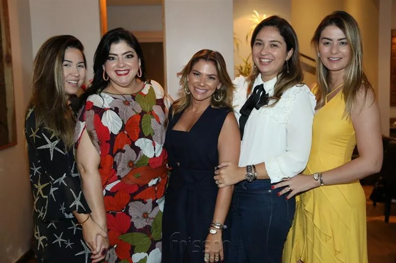 Carol Yamazaki, Viviane Almada, Vanessa Queirós, Marcella Camurça e Mariana Pimenta