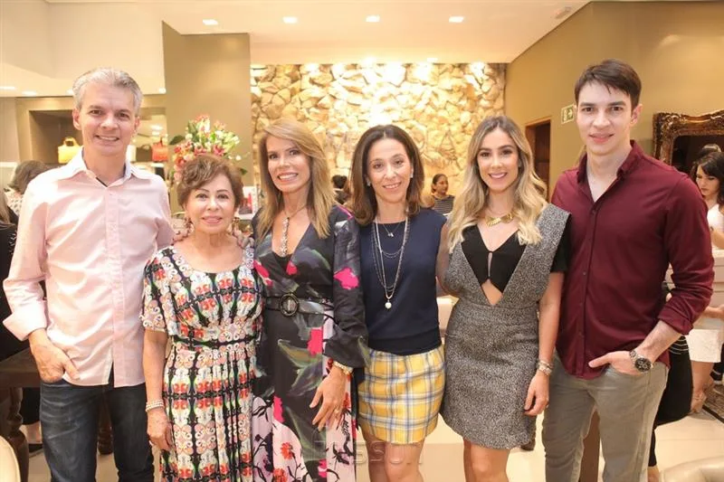 Cláudio Matos Brito, Tane Albuquerque, Maira Silva, Roberta Saad, Priscila Silva e André Albuquerque
