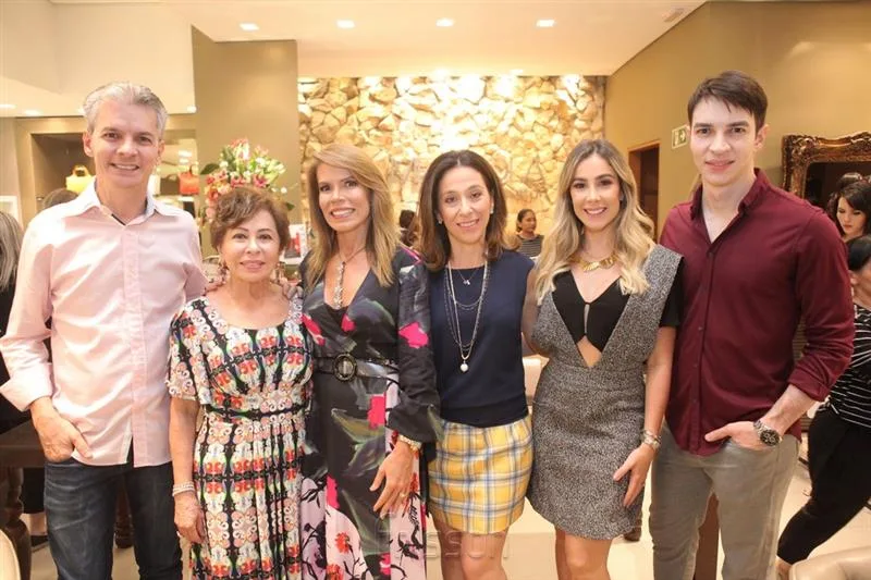 Cláudio Matos Brito, Tane Albuquerque, Maira Silva, Roberta Saad, Priscila Silva e André Albuquerque