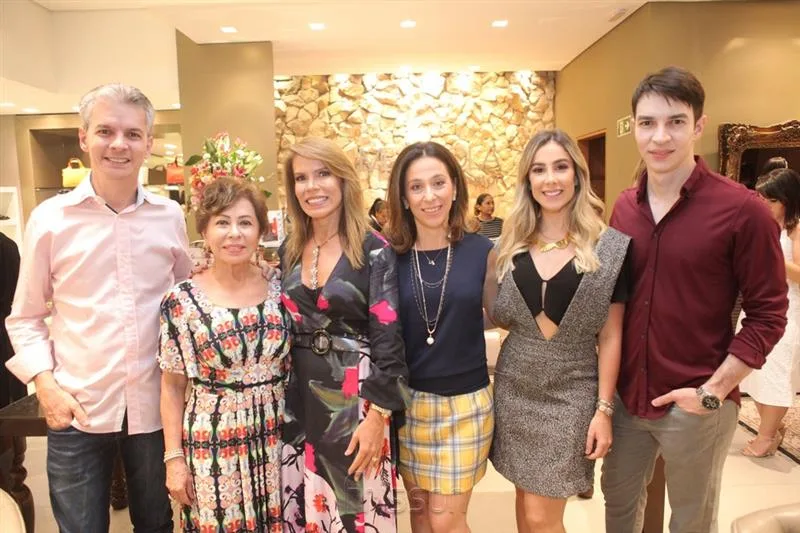 Cláudio Matos Brito, Tane Albuquerque, Maira Silva, Roberta Saad, Priscila Silva e André Albuquerque