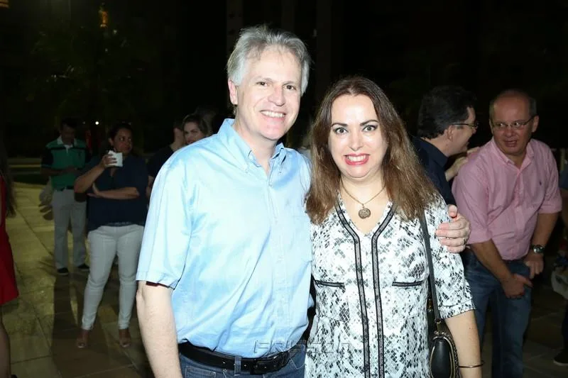 Arnoldo Santos e Nara Ferraz