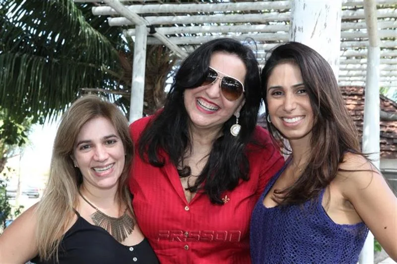 Ana Cristina Esmeraldo, Ivana Mendonça e Andrea Canali