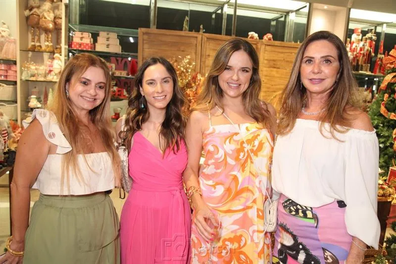Ana Cristina, Larissa Camelo, Brenna Ximenes e Claudia Cartaxo