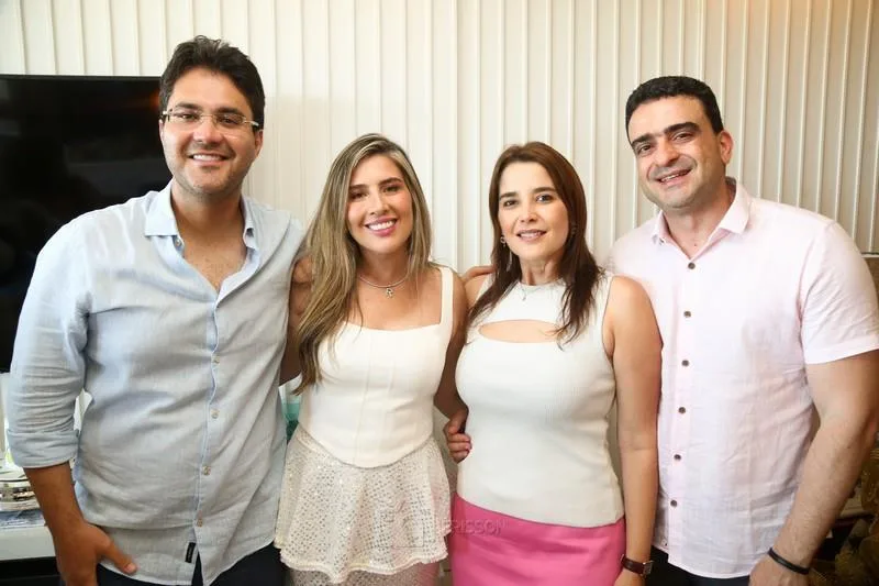 Aniversário de Roberta Maia
