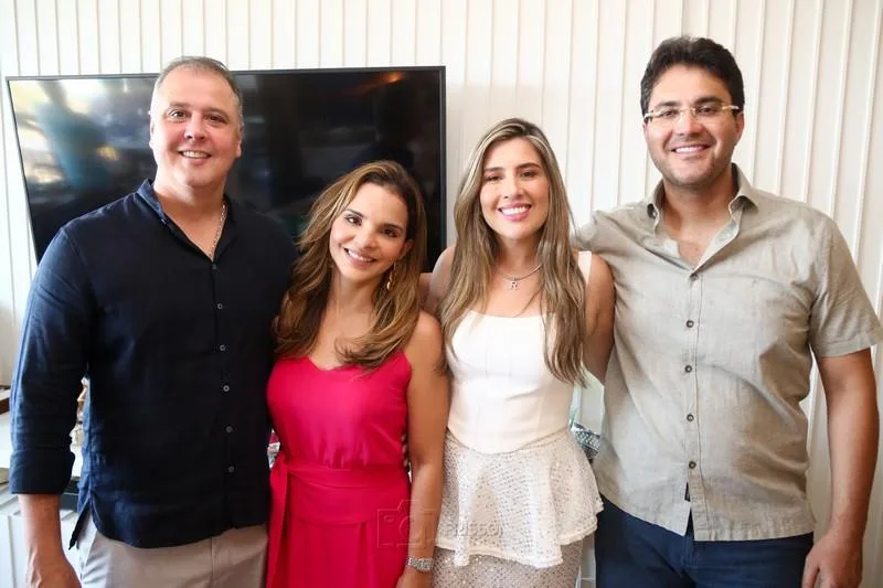 Fabrício e Viviane Martins, Luciano e Roberta Maia