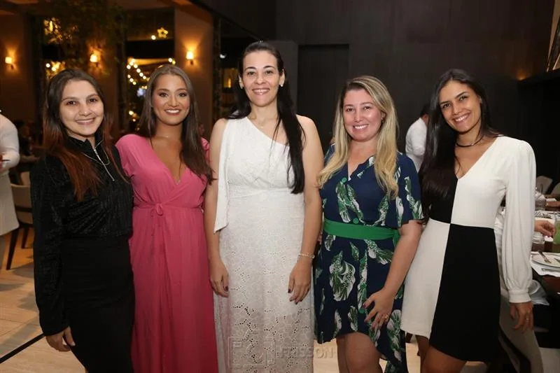 Elane Nunes, Mayra Andrade, Géssica Moura, Rogéria Monteiro e Eloisa Aquino