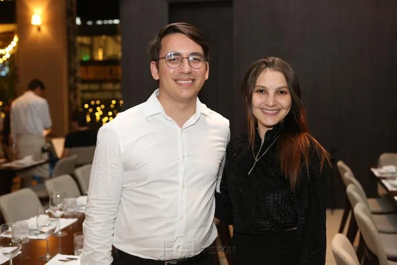 Jônatas Lobo e Elane Nunes