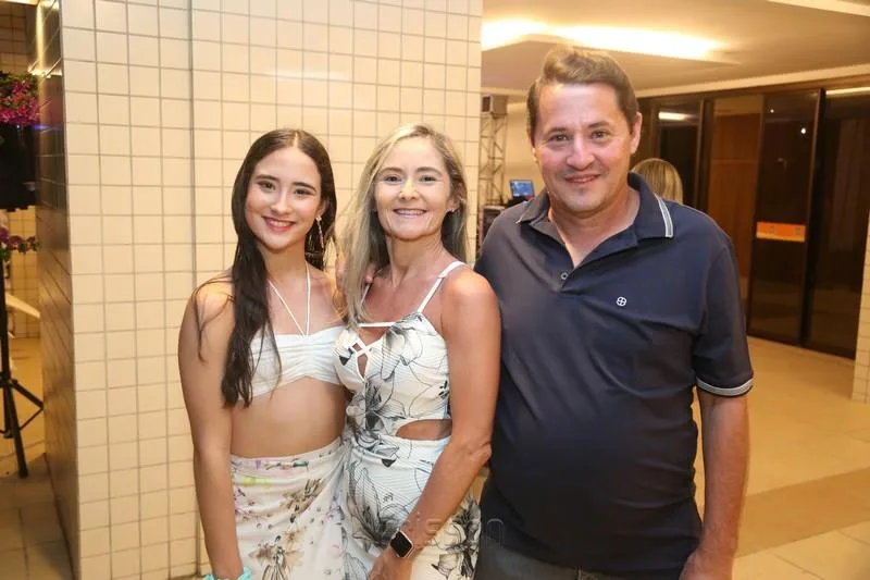 Ana Carolina, Patrícia e Panteques Lopes