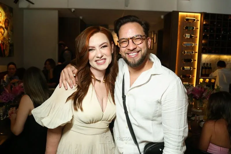 Aline Félix e Phelipe Carvalho