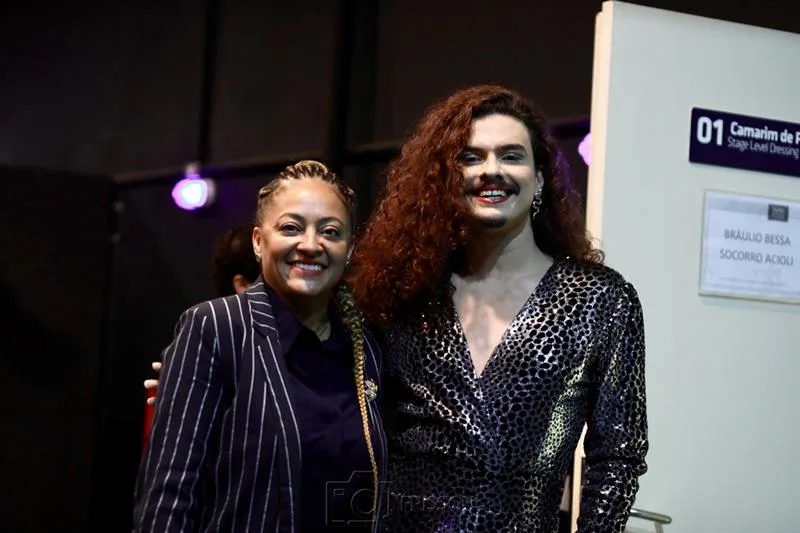 Michele Ribeiro e Makem