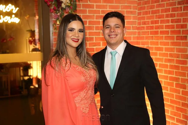 Amanda Viana e Amilton Rocha