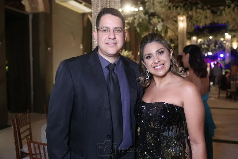 Ademar Sindo e Cinthya Ribeiro