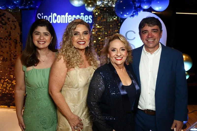 Amanda, Rosana, Maria Estela e Mauro Carvalho